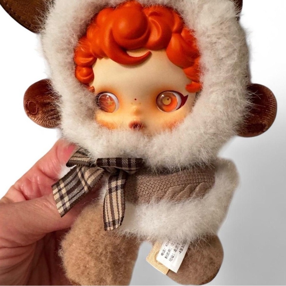 POP MART SKULL PANDA WINTER SYMPHONY